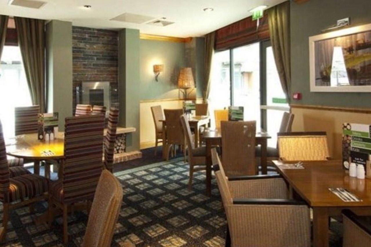 Premier Inn Ashford Central Exterior photo