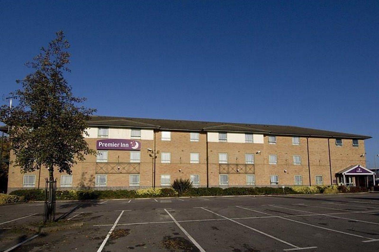 Premier Inn Ashford Central Exterior photo
